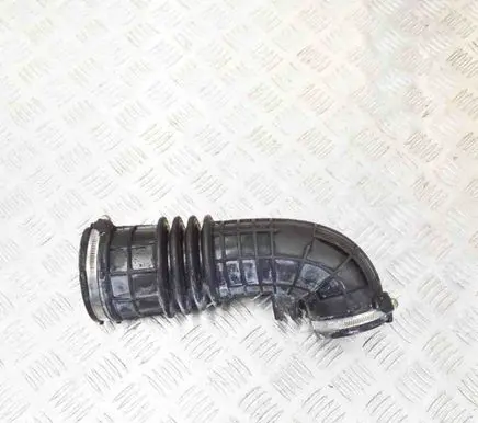 Mercedes-Benz A W176 Air intake hose/pipe A6070900037