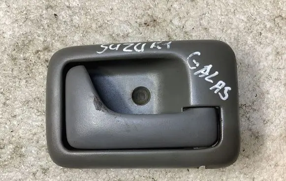 Suzuki Grand Vitara I Rear door interior handle 