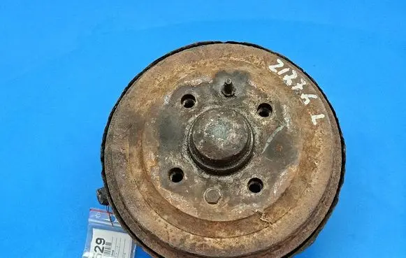 Fiat 126 Front wheel hub spindle knuckle