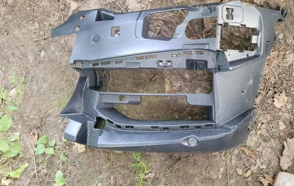 BMW 5 G30 G31 Front bumper mounting bracket 8064968