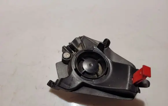Volvo V70 Front door speaker 8633993