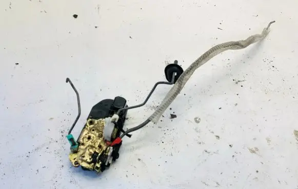 Chrysler 300 - 300C Rear door lock