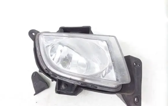 Hyundai i30 Front fog light 17128702