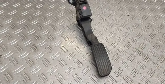 Toyota Verso Accelerator throttle pedal 7811002022