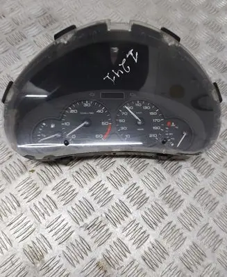 Citroen Berlingo Speedometer (instrument cluster) 9651740080