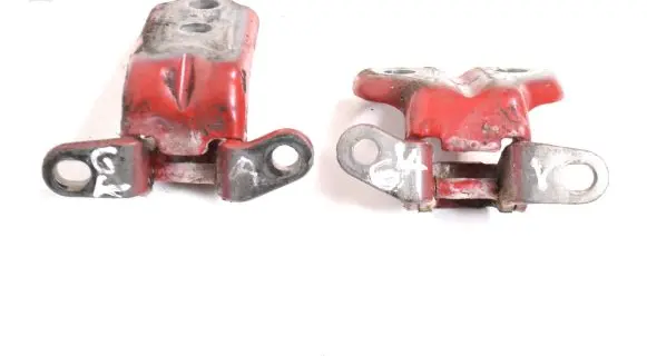 SsangYong Tivoli Rear door lower hinge