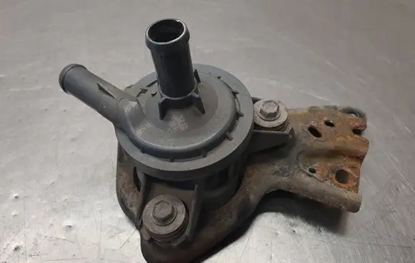 Toyota Yaris Water pump 
