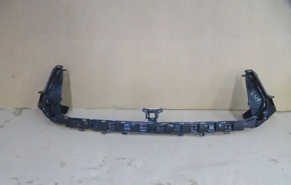 Front bumper mounting bracket