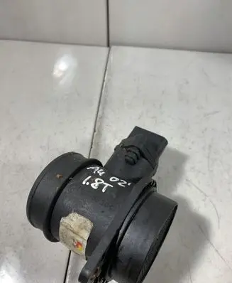 Audi A4 S4 B6 8E 8H Mass air flow meter 0280218063