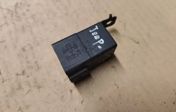 Jeep Cherokee XJ Other relay 4607036