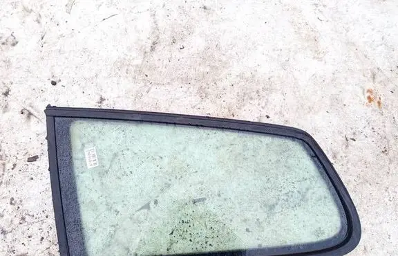 Volkswagen PASSAT B7 Rear side window as2