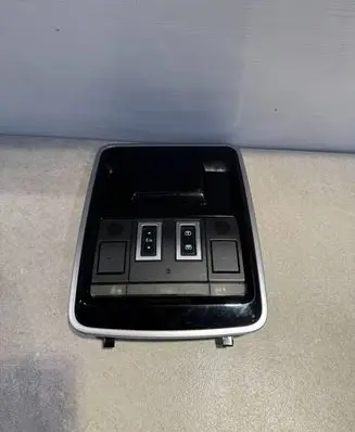Land Rover Range Rover Velar Rear seat light HK8315K609AAED332 336600111 28508869