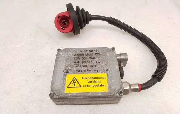 Audi A6 S6 C5 4B Headlight ballast module Xenon 5DV00776005 90565932