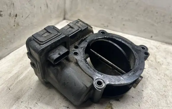 Mercedes-Benz E W212 Throttle valve A6510900470