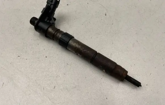 Ford Mondeo MK IV Fuel injector 0445115025
