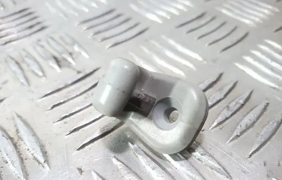 Sun visor clip/hook/bracket