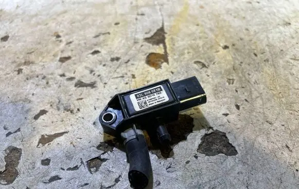 Audi Q3 8U Exhaust gas pressure sensor 03L906051B 81MPP0502 50135200