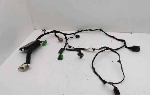 Volvo XC90 Front door wiring loom D8697913001
