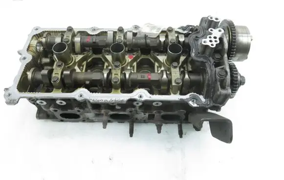 Nissan Pathfinder R51 Engine head 