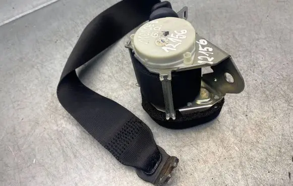 Ford Mondeo MK IV Rear seatbelt 33035173 6G9N611B68LG3YYW 33060029