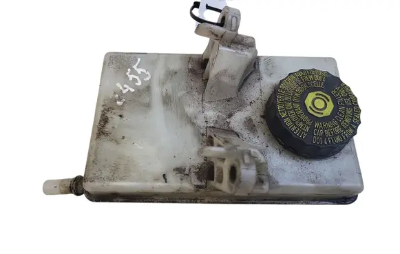 Citroen DS5 Brake fluid reservoir 03355815053