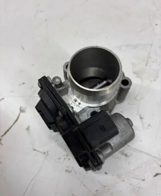 Ford Fiesta Throttle body valve CM5G9F991FB