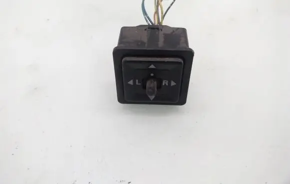 Mitsubishi Pajero Wing mirror switch