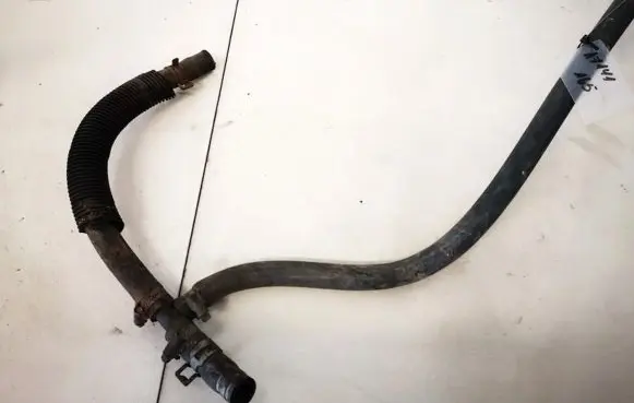 Chrysler Town & Country III Engine coolant pipe/hose