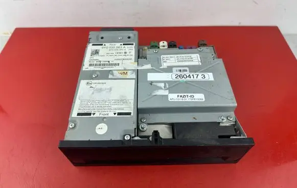 Porsche Cayenne (9Y0 9Y3) Radio/CD/DVD/GPS head unit 9Y0035063A