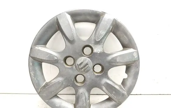 Suzuki Forenza R15 wheel hub/cap/trim 96410953