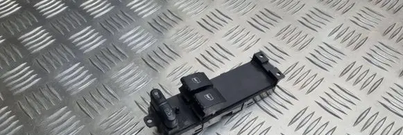 Volkswagen PASSAT B5.5 Electric window control switch 1J3959857B F005S00071 185300930