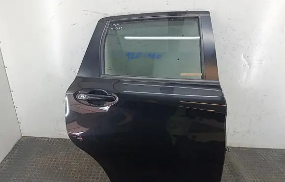 Nissan Note (E12) Rear door 