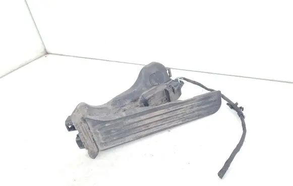 Volkswagen PASSAT B6 Accelerator throttle pedal 1K1723503L