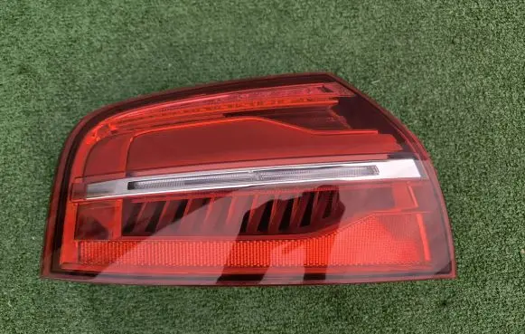 Audi A8 S8 D4 4H Rear/tail lights 4H0945095K 623000E1366