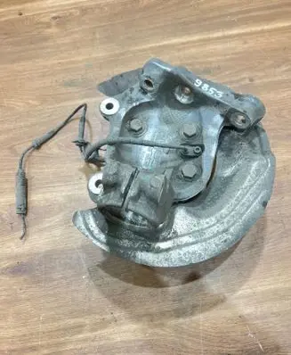 BMW 3 E92 E93 Front wheel hub 6773210