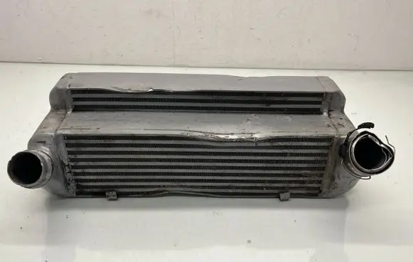 BMW M2 F87 Intercooler radiator 884740701 7600531