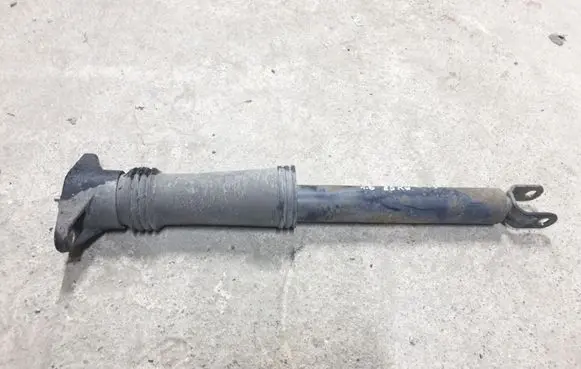 Hyundai i30 Rear shock absorber/damper 553102R100