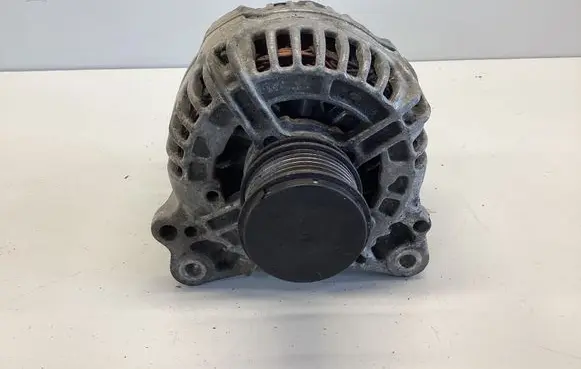 Audi A4 S4 B7 8E 8H Generator/alternator 06F903023J