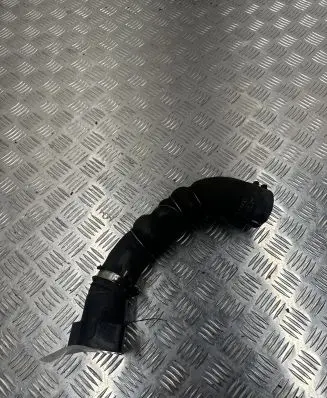 Audi A6 S6 C6 4F Air intake hose/pipe
