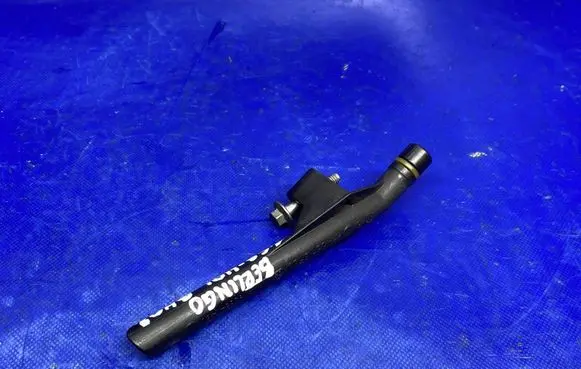 Citroen Berlingo Oil fill pipe 9685411480