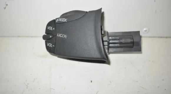 Multifunctional control switch/knob