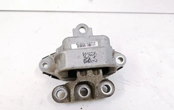 Buick Encore I Engine mount bracket 573AY700B