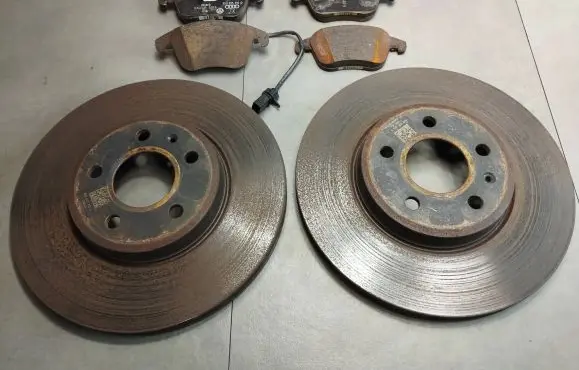 Audi A5 Sportback 8TA Front brake disc 8W0615301G 300516