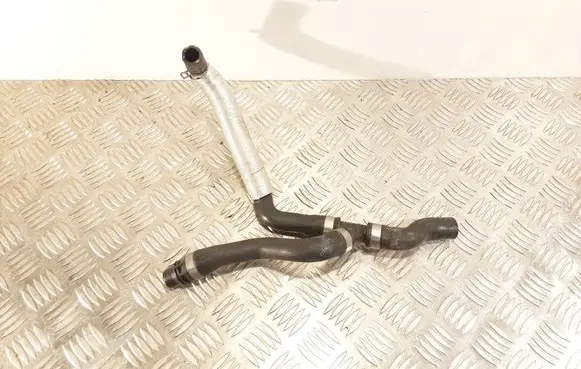 Volvo XC40 Engine coolant pipe/hose 31465025