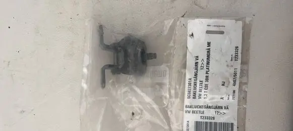 Volkswagen Beetle A5 Tailgate/trunk/boot hinge 5C5827301A 49075011