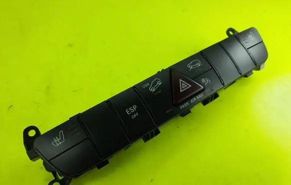 Mercedes-Benz ML W164 Hazard light switch A1648703510 03754813