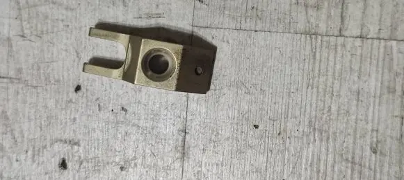 Jeep Cherokee Fuel Injector clamp holder