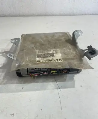Toyota Corolla E110 Engine control unit/module 1757009233 1757009733 896611A780