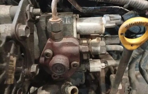 Toyota Avensis T250 Fuel injection high pressure pump 2210027020