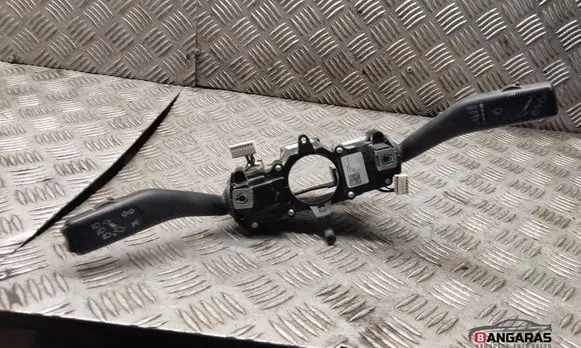Wiper turn signal indicator stalk/switch